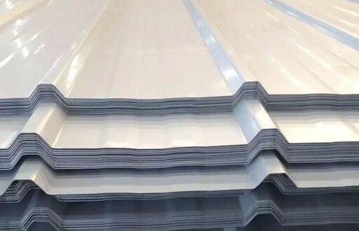 Color steel roofing panel