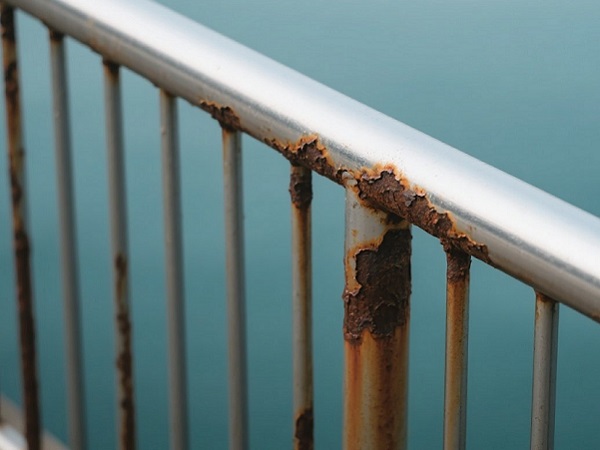 Rusty stainless steel railing