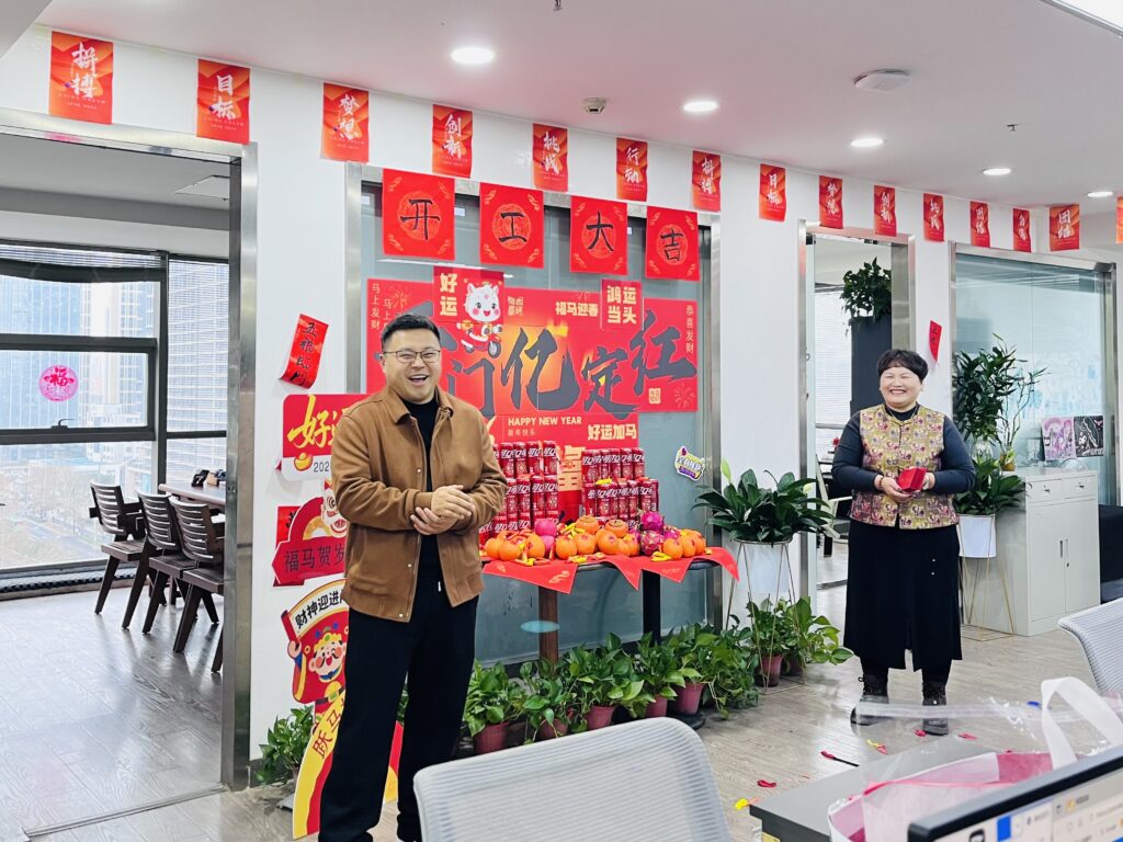 Wanzhi employees' fun holiday stories 03 Wanzhi employees' fun holiday stories 02