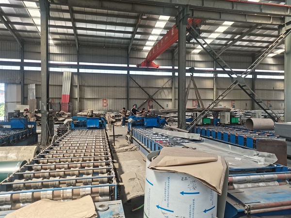 Wanzhi Steel Corrugated Steel Plate Factory Tile Pressing Machine Display Wanzhi Steel Corrugated Steel Plate Factory Tile Pressing Machine Display