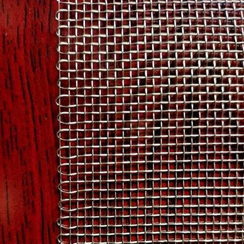Woven steel wire mesh made of stainless steel wire