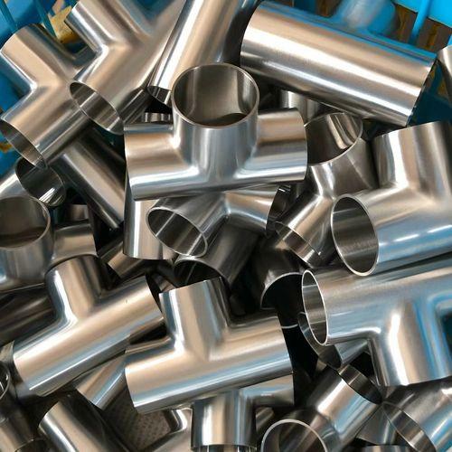 Close-up of a clean weld bead on 316L stainless steel showing no sensitization